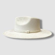 Load image into Gallery viewer, Wrought Iron Queen (Hat Only)