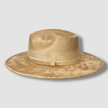 Load image into Gallery viewer, Festival Flutter (Hat Only)