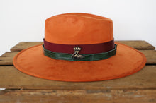 Load image into Gallery viewer, Genuine Alligator Skin Hat Band
