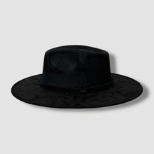 Load image into Gallery viewer, Wrought Iron Queen (Hat Only)
