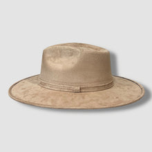 Load image into Gallery viewer, Wrought Iron Queen (Hat Only)
